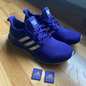 University of Washington Men’s Adidas | M 11